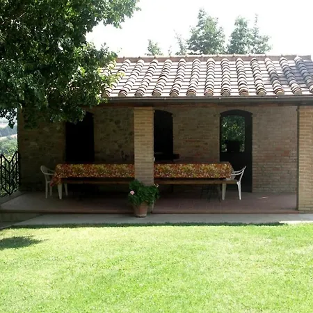 Po' Bandino Sleeps 17 Pool Wifi